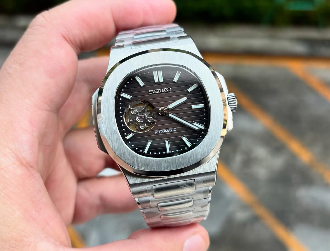 NAUT MOD - BROWN (OPEN HEART)