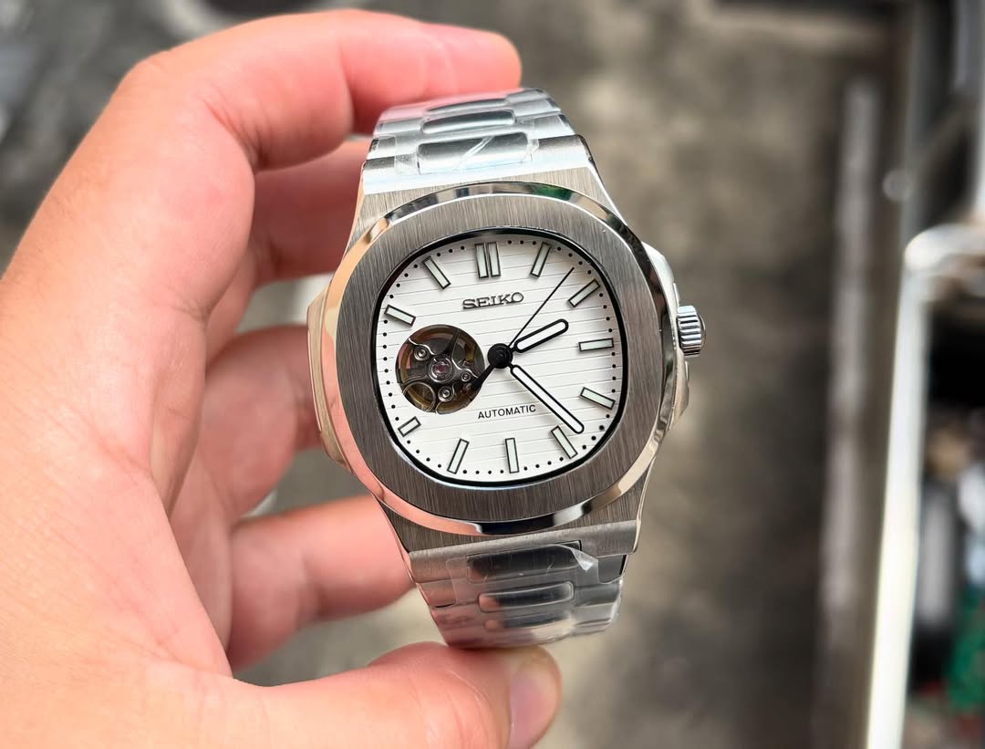 NAUT MOD - SNOW WHITE (OPEN HEART)