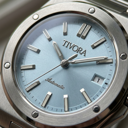 Vertex Argent Steel Sky Dial – close-up