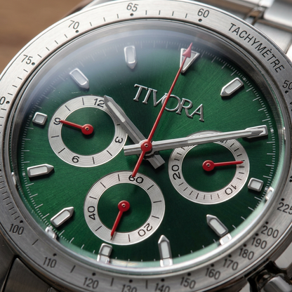 Veyron Argent Steel Race Emerald Dial – close-up